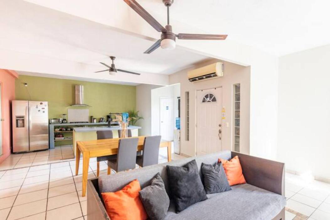 Dici Co-Living Housing Cabo San Lucas Bed and Breakfast Esterno foto